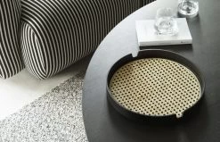 Normann Copenhagen Tablett Salon 40 Cm, Schwarz -Dekohaus Verkauf 2022 Salon Tray 0 Black Whiskey Glass 1