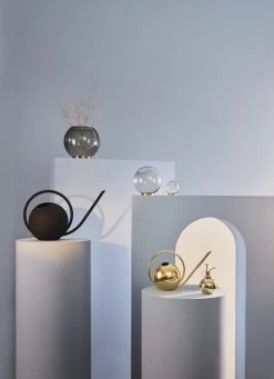 AYTM Globe Blumensprüher, Goldfarben -Dekohaus Verkauf AYTM D3 15 099