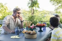 Bellevie Tisch, 196 x 90 cm, Acapulcoblau -Dekohaus Verkauf BELLEVIE GRIS ORAGE ENVIE D AILLEURS MONTELIMAR ALBUM2021 AURELIE LECUYER 2