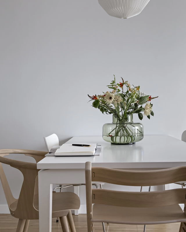 Marimekko Vase Urna, Oliv 8 Marimekko Vase Urna, Oliv – Bild 6