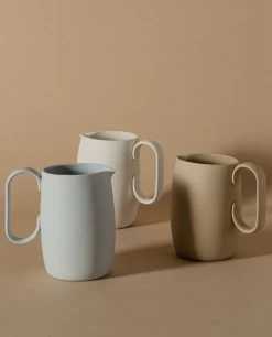 Lokki Krug, Hellblau -Dekohaus Verkauf LOKKI saijahalko catalogue lokalhelsinki2022