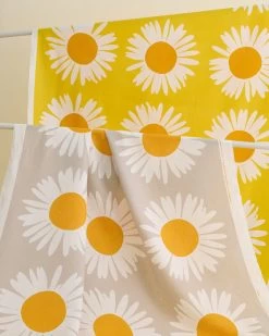 Marimekko Auringonkukka Leinenstoff, Beige - Weiß - Gelb -Dekohaus Verkauf MM 231 Auringinkukka 2