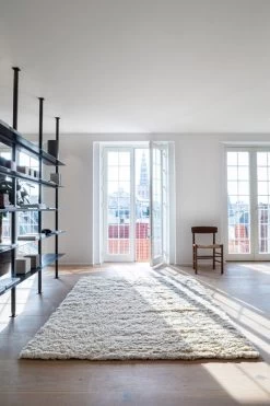 Rya Teppich, Cremeweiß -Dekohaus Verkauf Massimocopenhagen RYA cream environment HR role