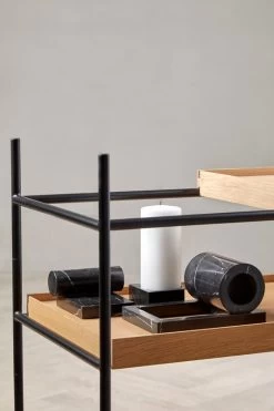 Woud Booknd Buchstütze, 2 Stück, Schwarzer Marmor -Dekohaus Verkauf WOUD AW22 BOOKND TRAY JEU DE DES 2