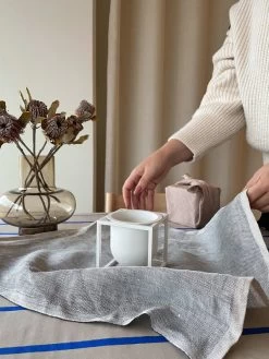 Aamu Serviette, 48 X 48 Cm, Grau -Dekohaus Verkauf design stories paketointivinkit gift wrapping ideas 2 1 ma