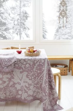 Villiyrtit Tischdecke/Überwurf, 150 X 200 Cm, Leinen - Bordeaux -Dekohaus Verkauf lapuankankurit villiyrtit tablecloth blanket and towel paussi towel linen bordeaux 1