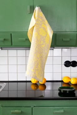 Villiyrtit Händehandtuch, Gelb - Leinen -Dekohaus Verkauf lapuankankurit villiyrtit towel yellow linen 1 0